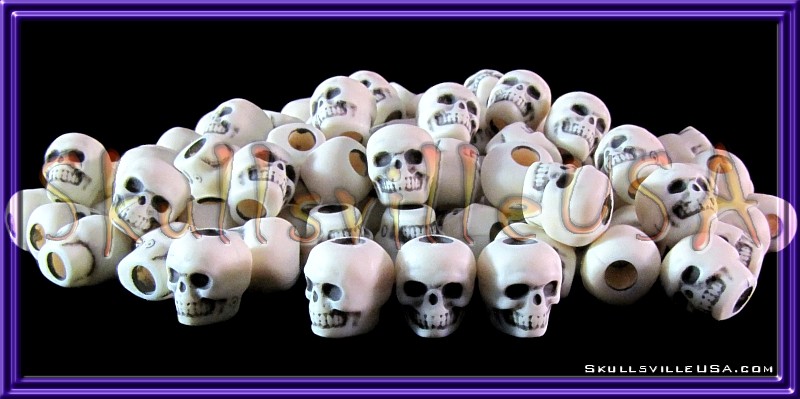 1180SV073A – 11 x 9mm Skull Beads – Antiqued White – 1/4 Lb Value